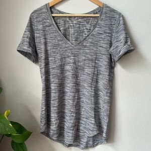 Lululemon T-Shirt-Size 4